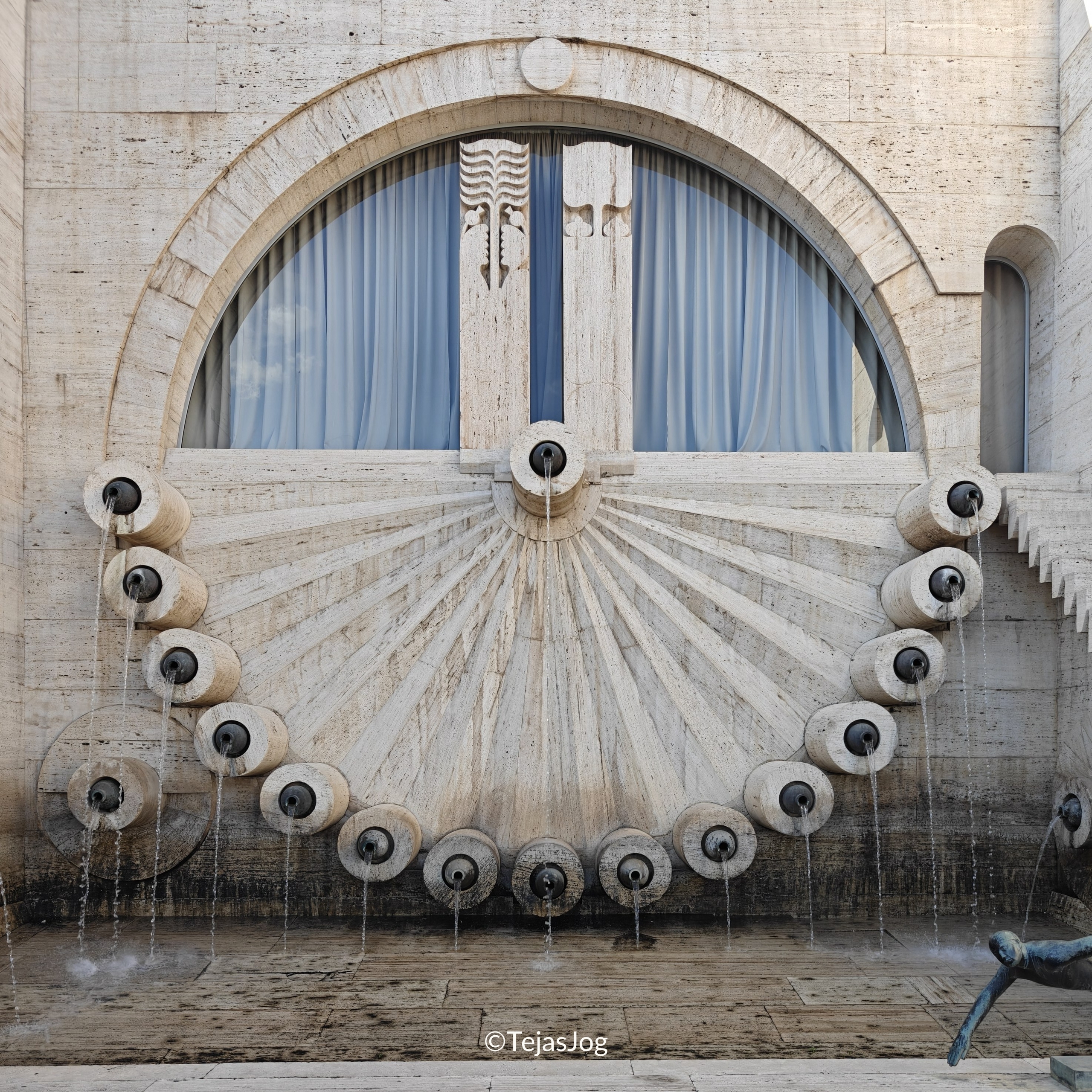 Cascade Complex Cascade Complex