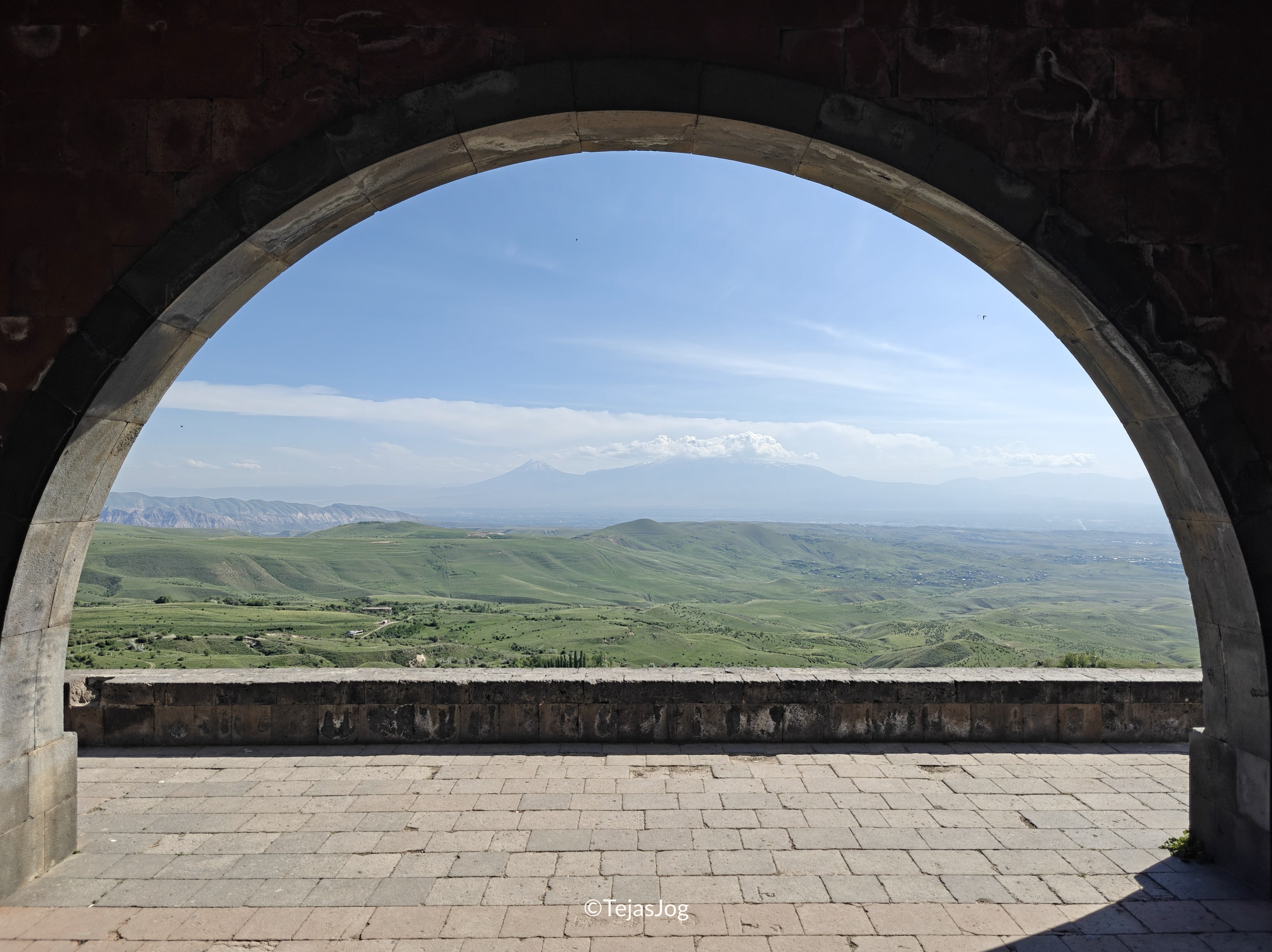 Charents' Arch Charents' Arch