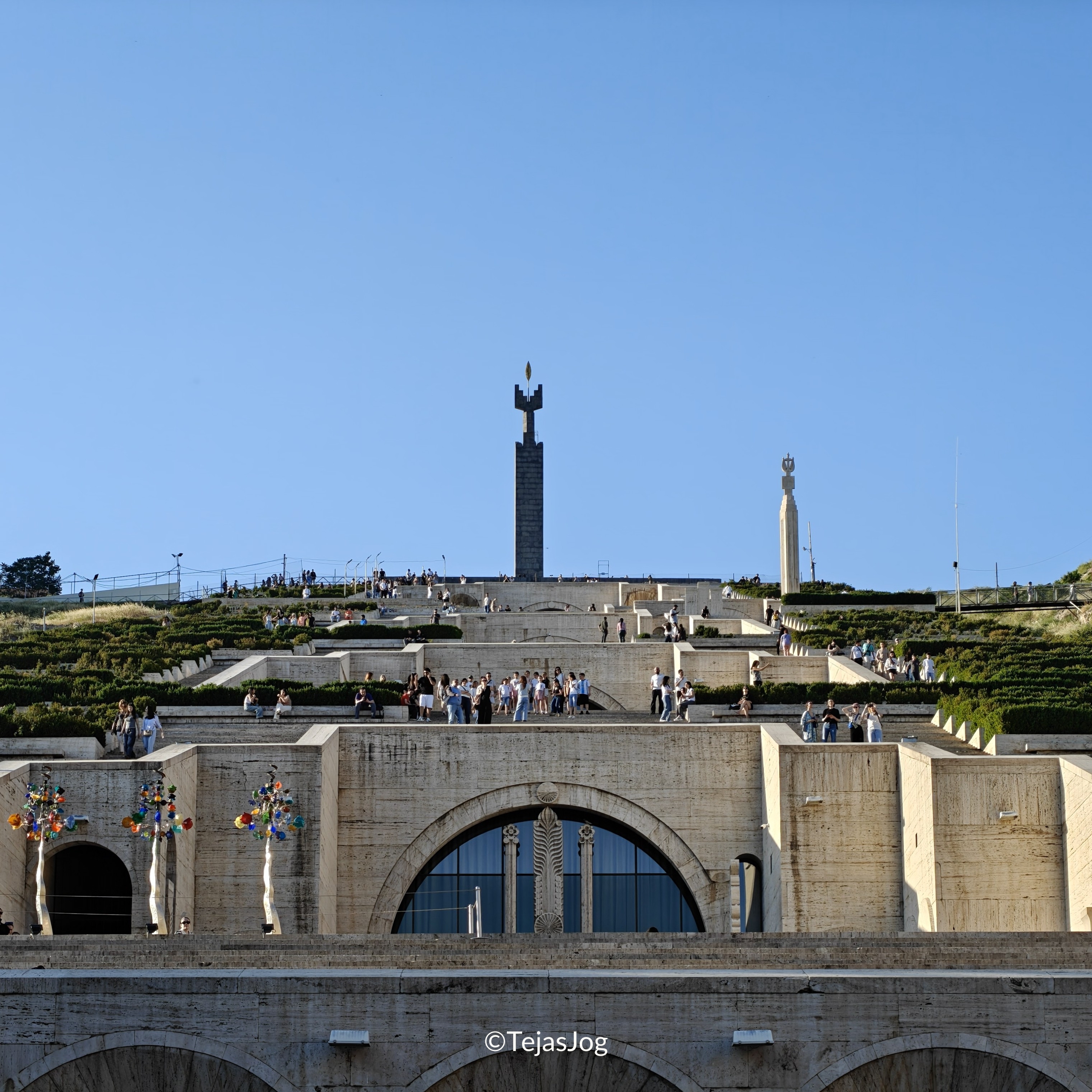 Cascade Complex Cascade Complex