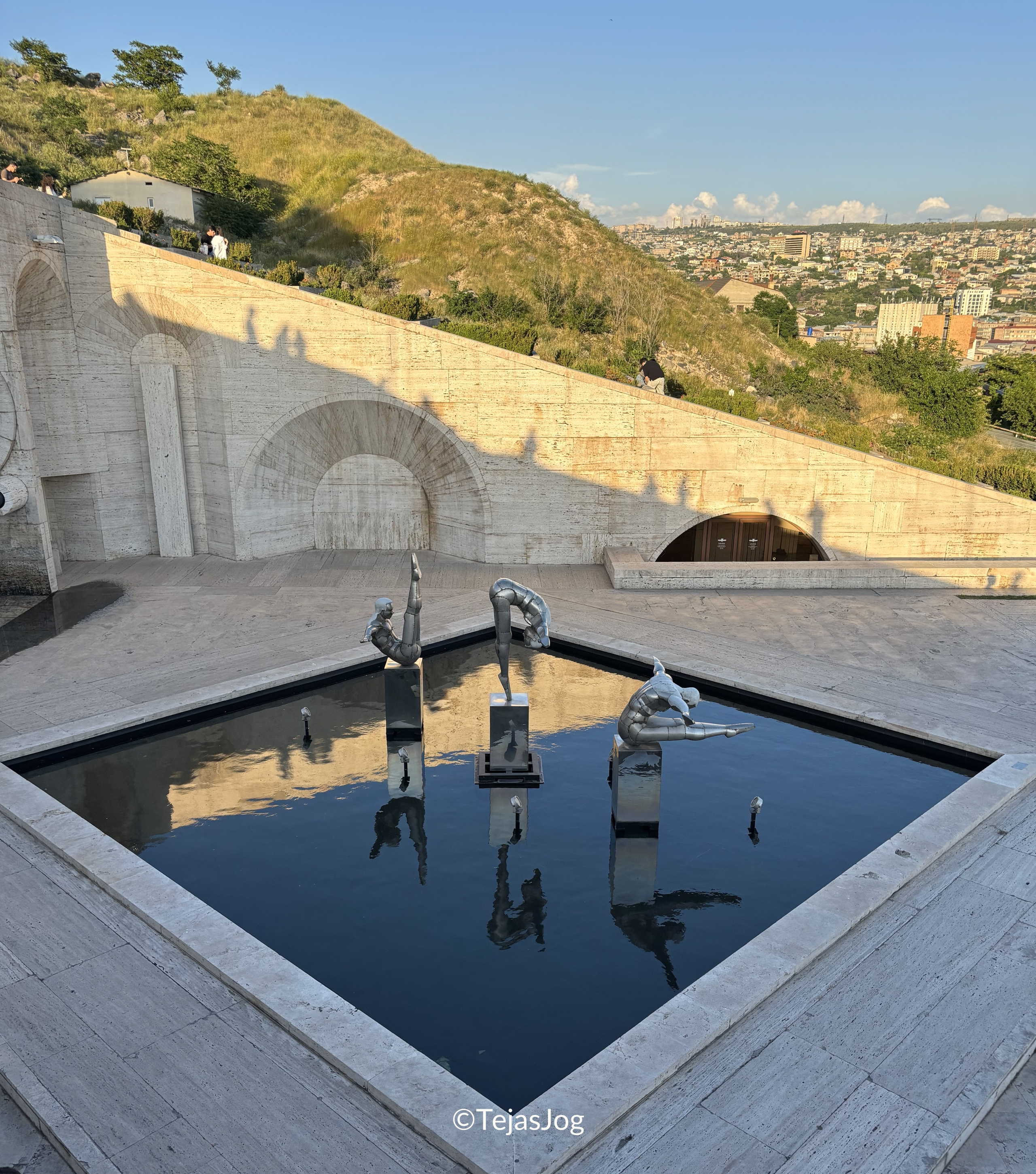 Cascade Complex Cascade Complex