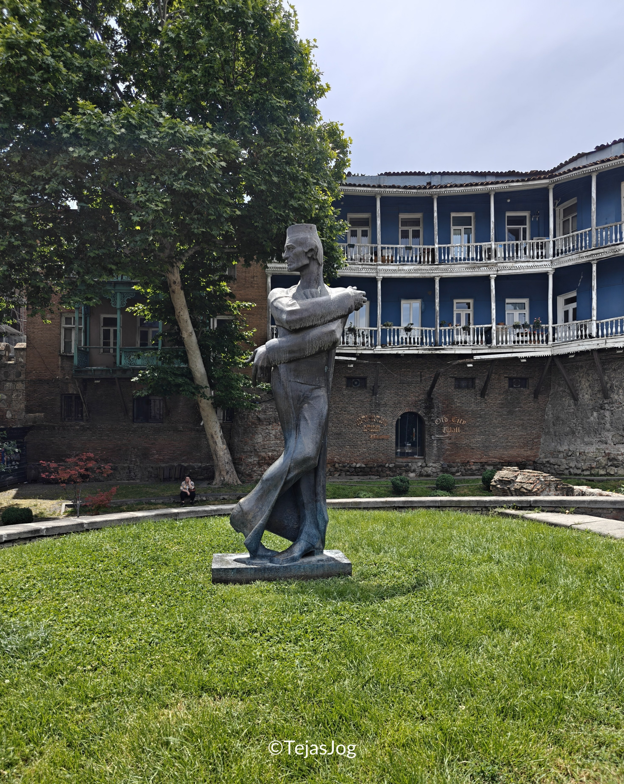 Shota Kavlashvili Sculpture