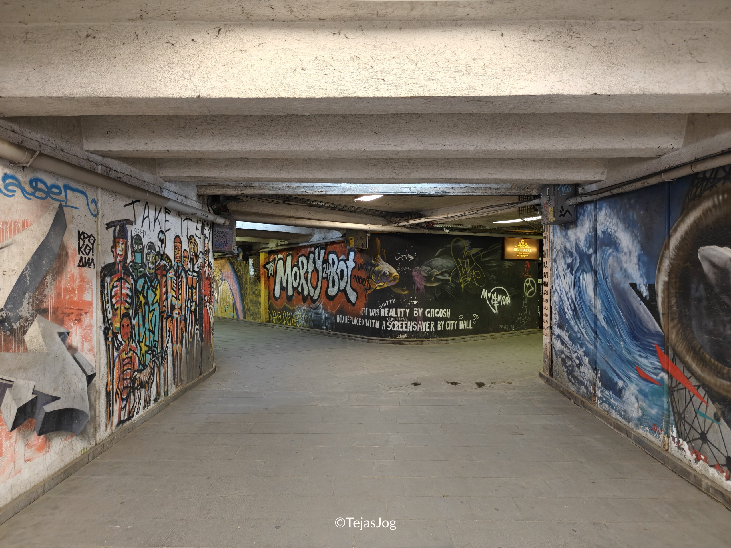 Grafitti at Baratashvili Bridge