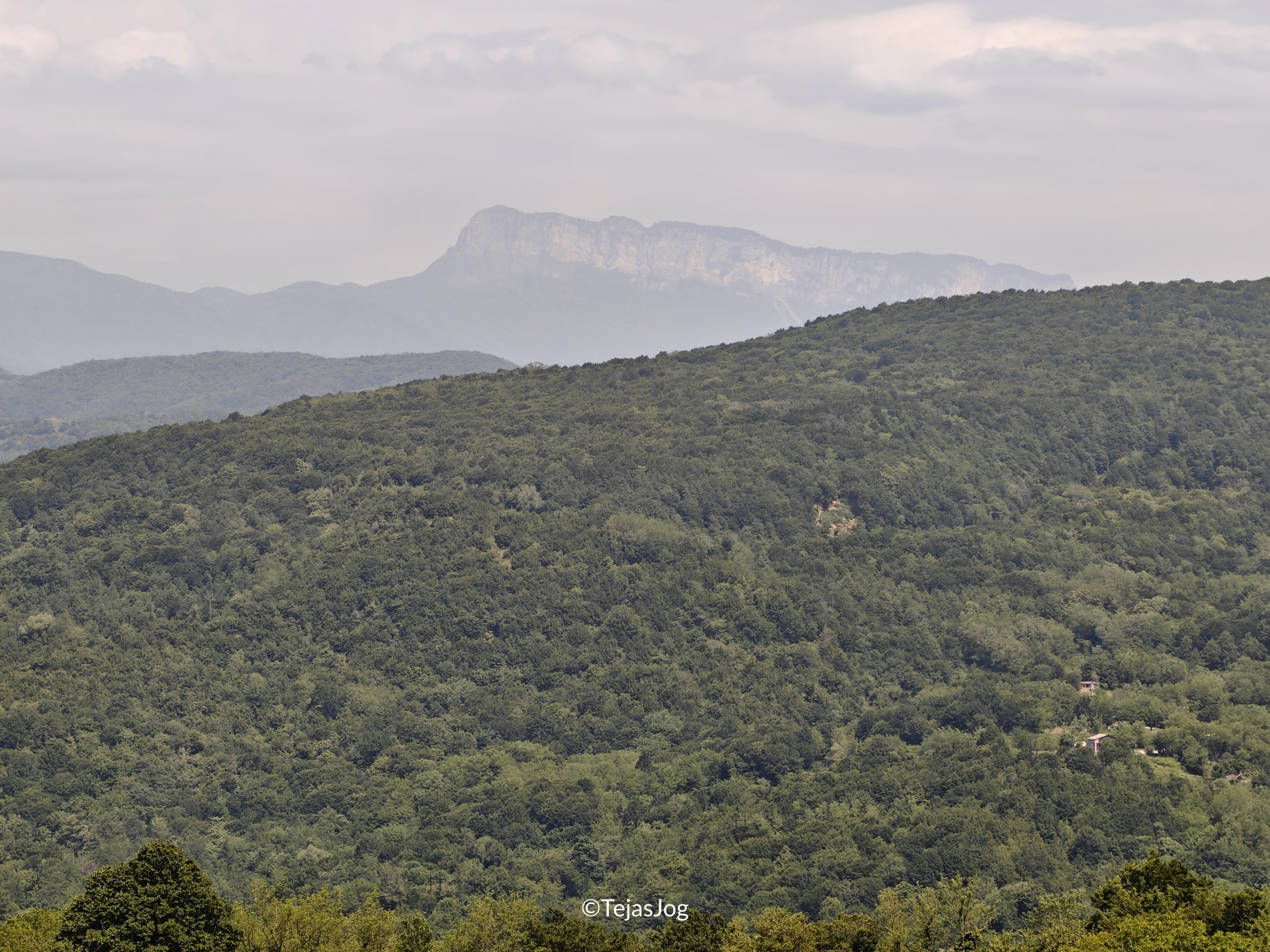 Driving to Gelati Monastery