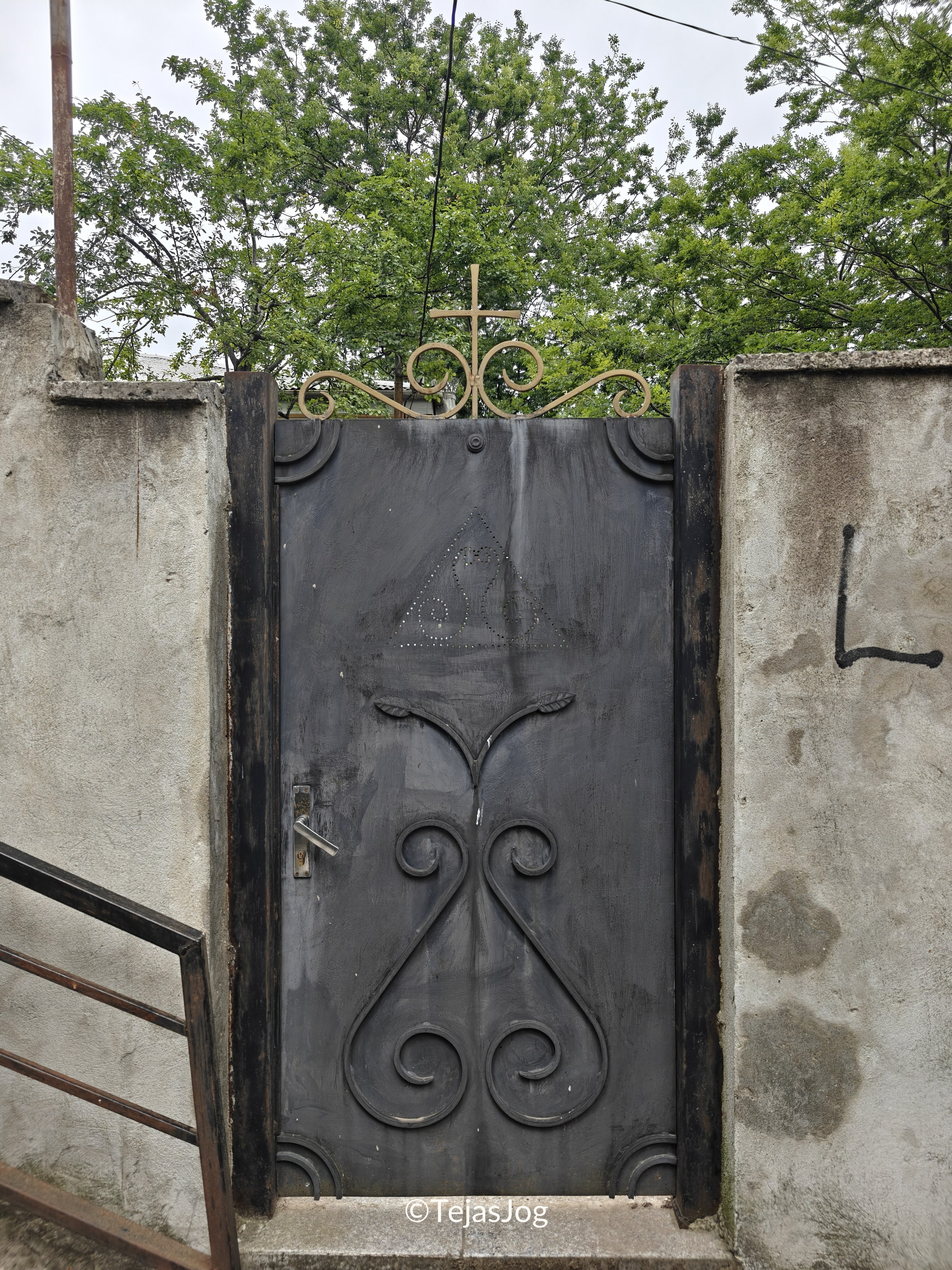 On the way to Bagrati Cathedral