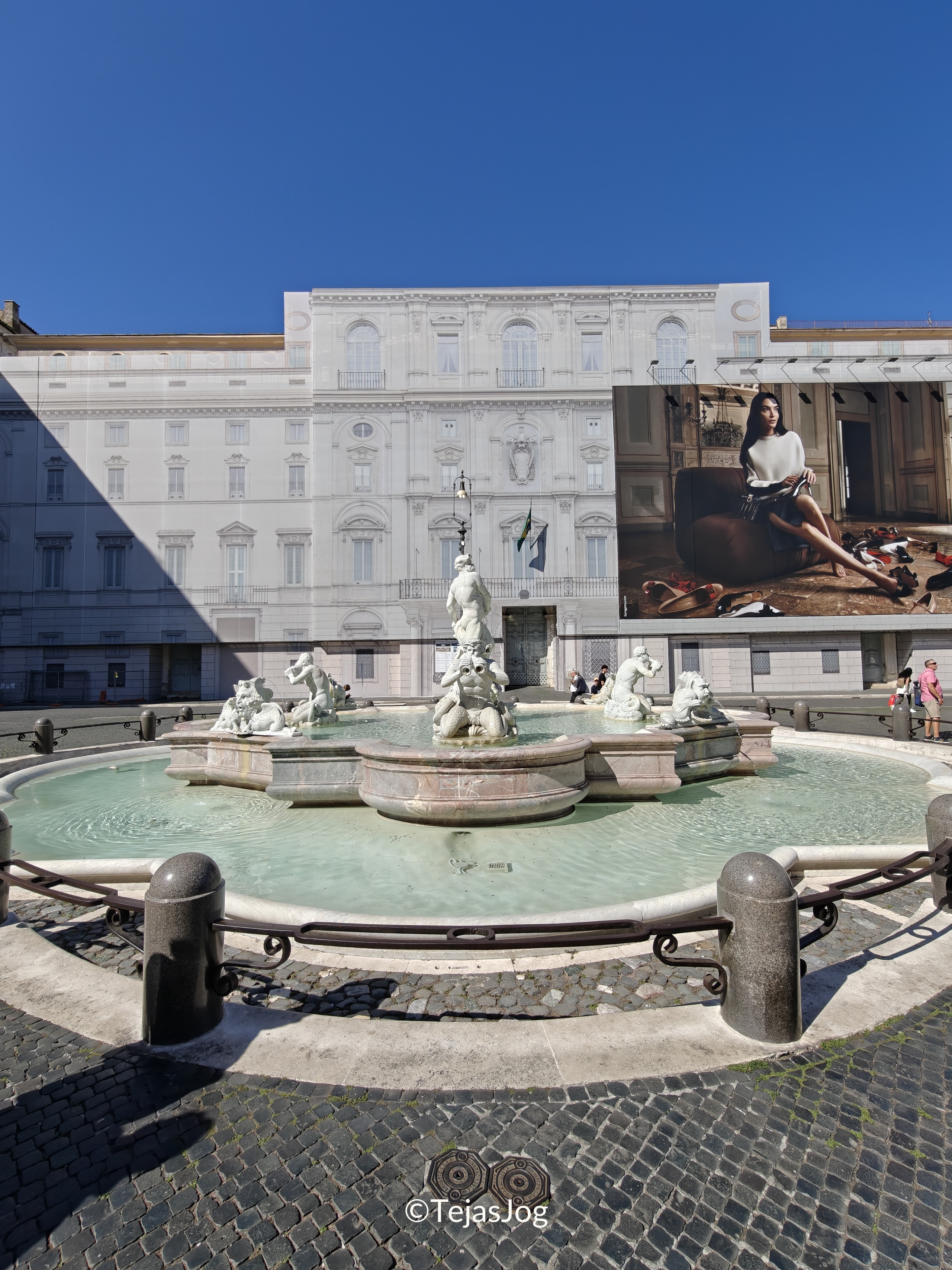 Fountain of the Moor / Fontana del Moro Fountain of the Moor / Fontana del Moro