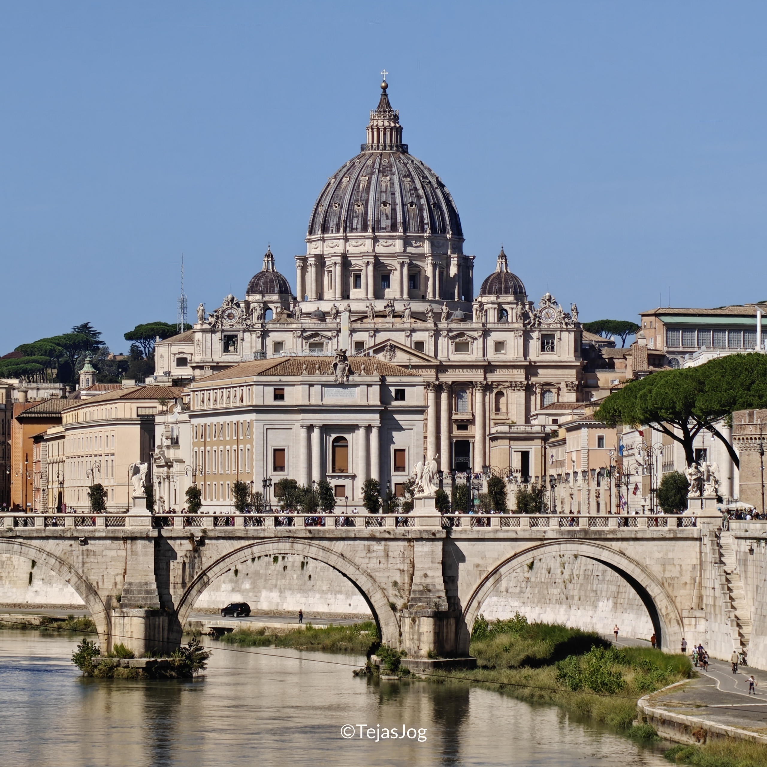 Saint Peter's Basilica / Basilica di San Pietro Saint Peter's Basilica / Basilica di San Pietro