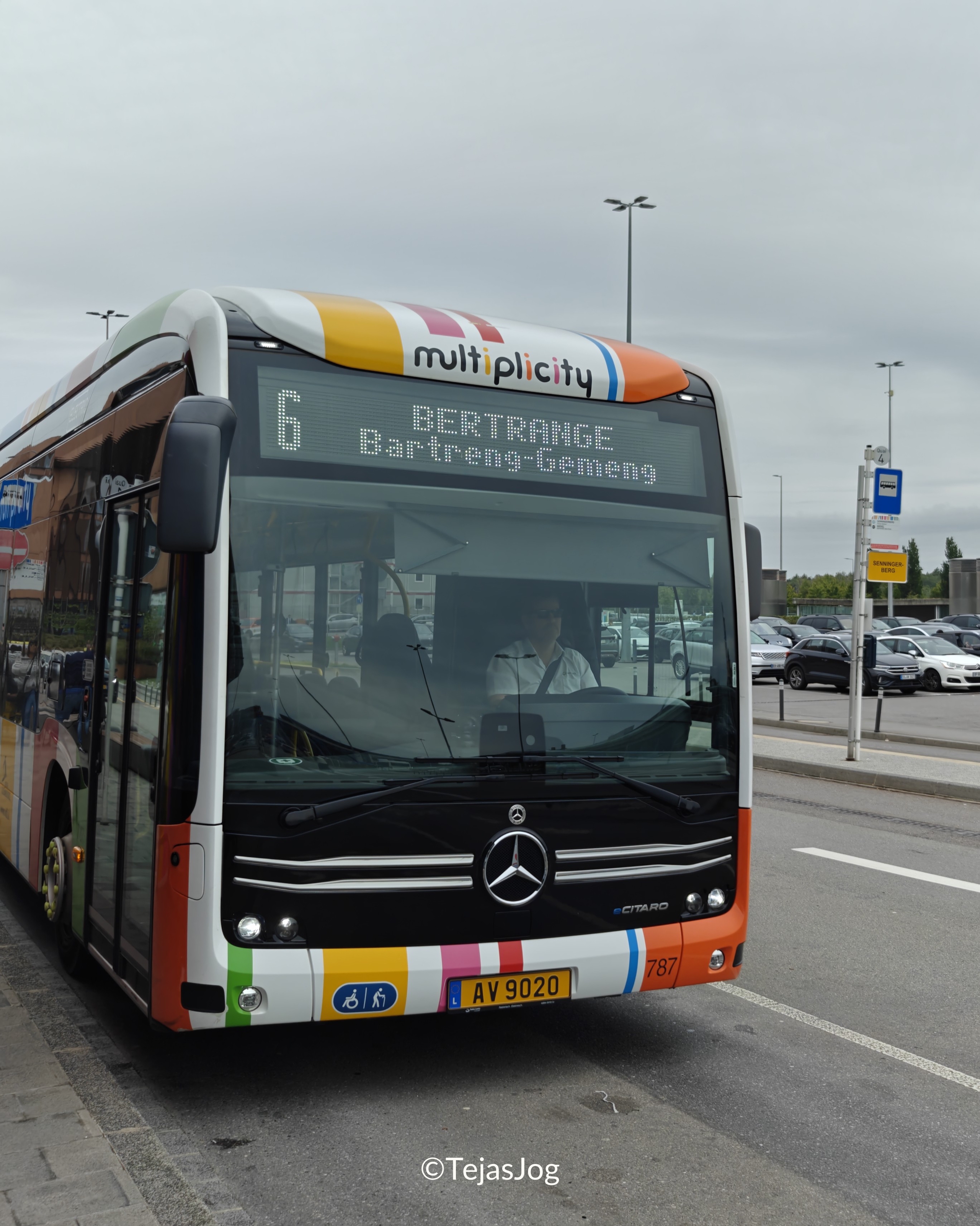 Bus Line 6 from the airport to city Bus Line 6 from the airport to city