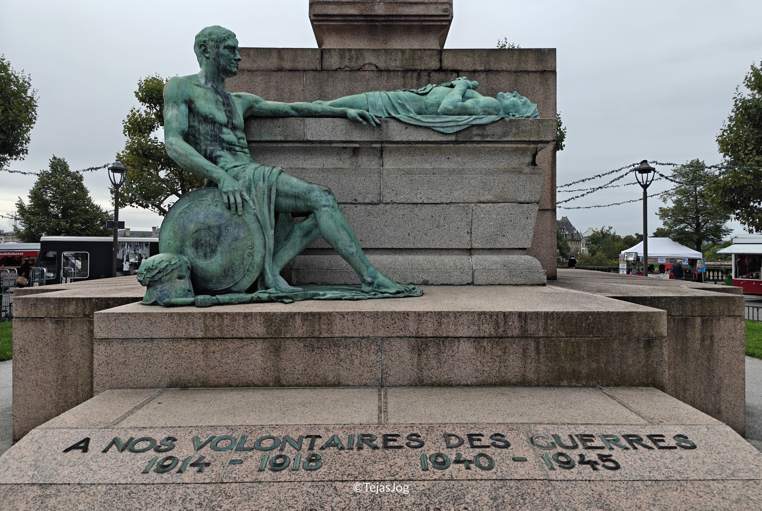 Monument of Remembrance / Gëlle Fra Monument of Remembrance / Gëlle Fra