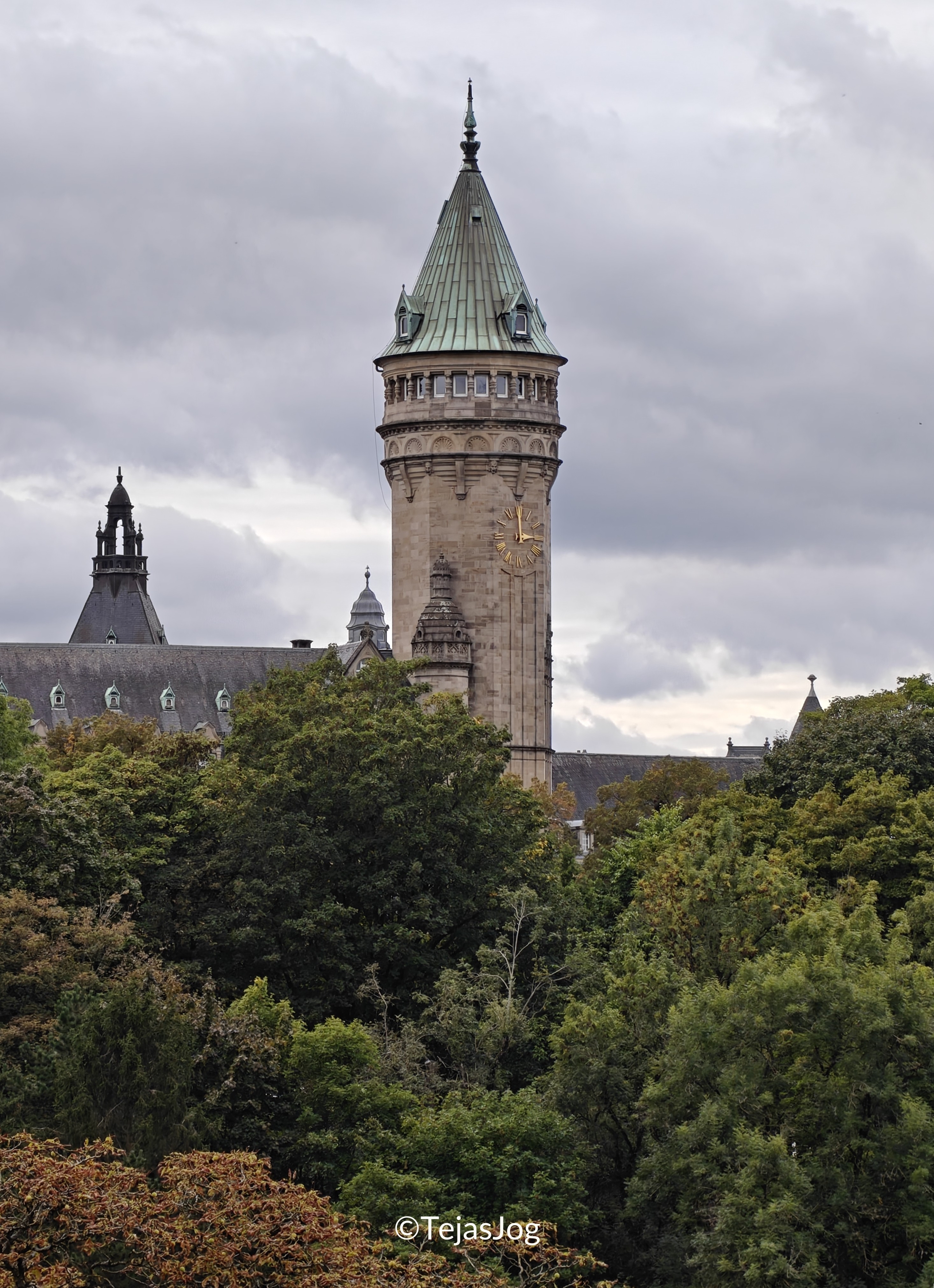 Bourbon-Platte across the Pétrusse valley Bourbon-Platte across the Pétrusse valley
