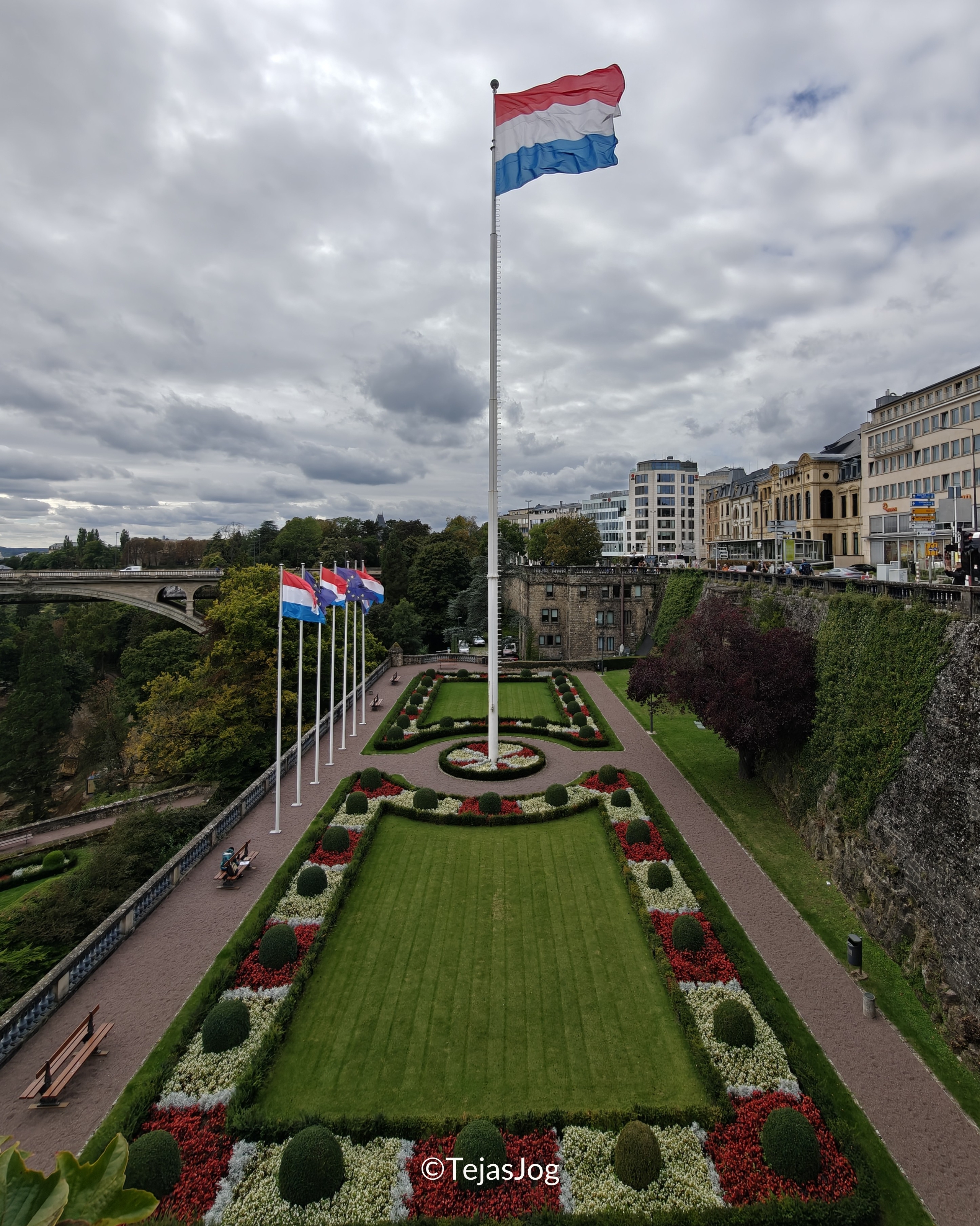 Nation Square Observation Deck / Aussichtsplattform Platz der Nation Nation Square Observation Deck / Aussichtsplattform Platz der Nation