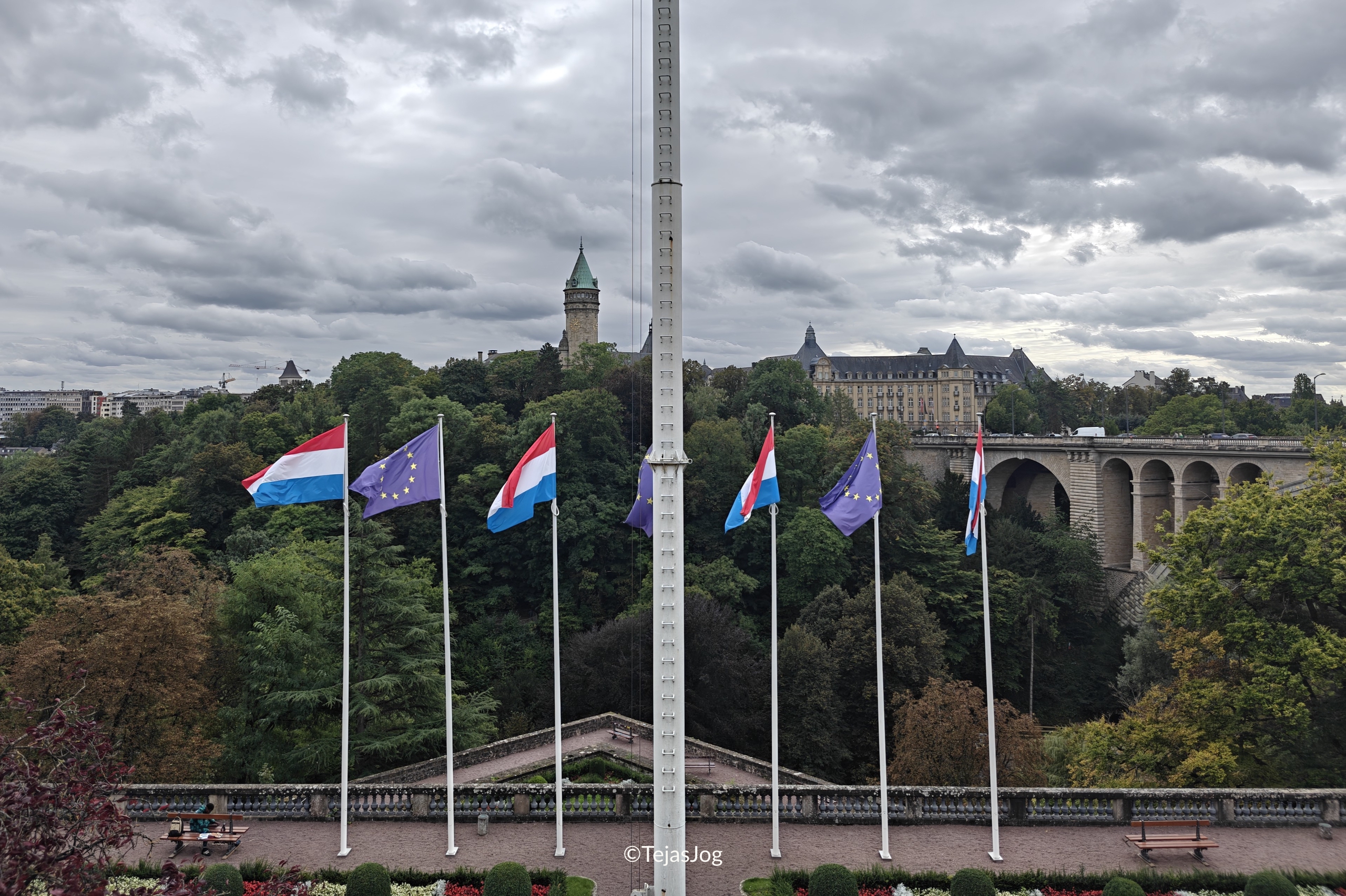 Nation Square Observation Deck / Aussichtsplattform Platz der Nation Nation Square Observation Deck / Aussichtsplattform Platz der Nation