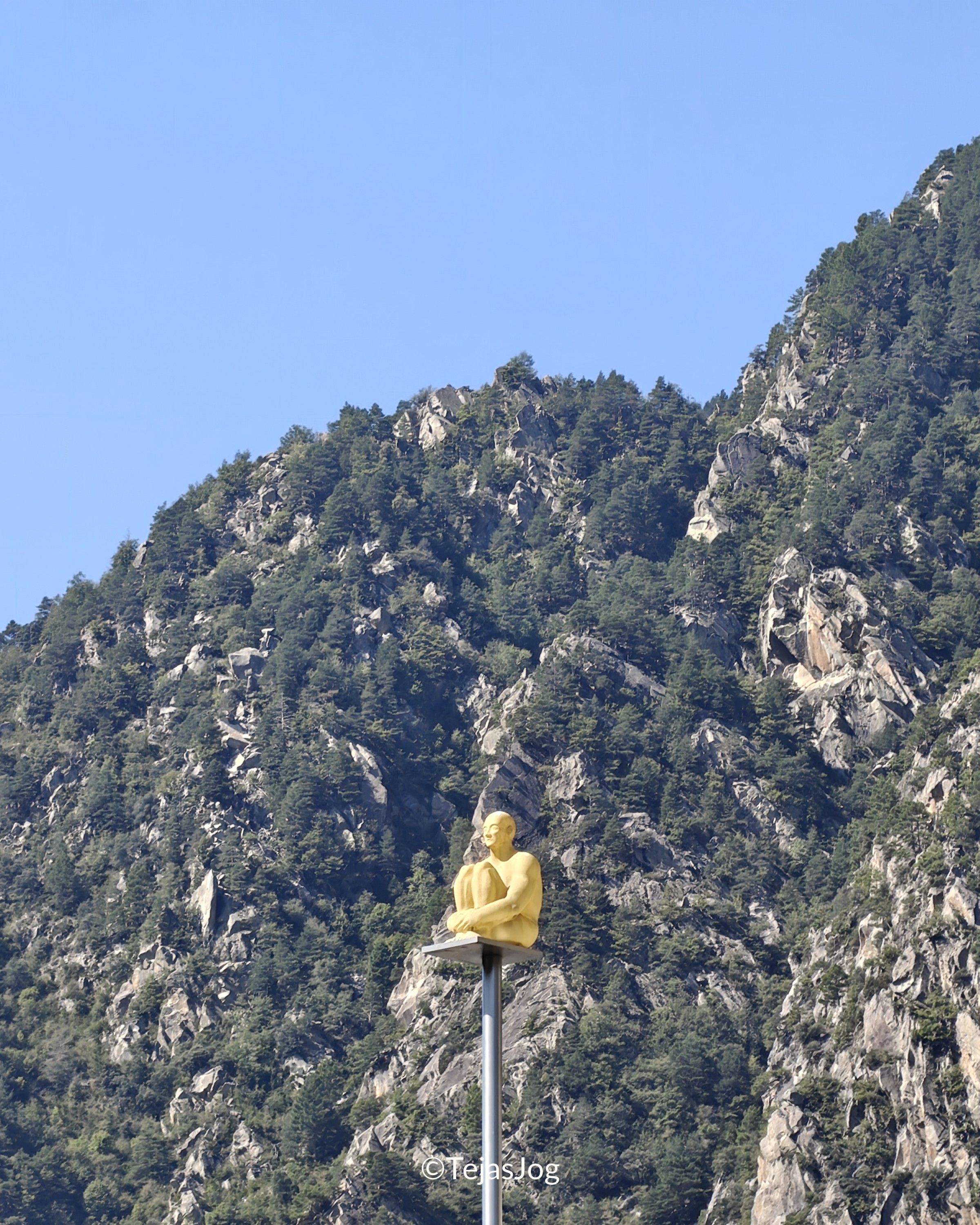 7 sculptures by Jaume Plensa