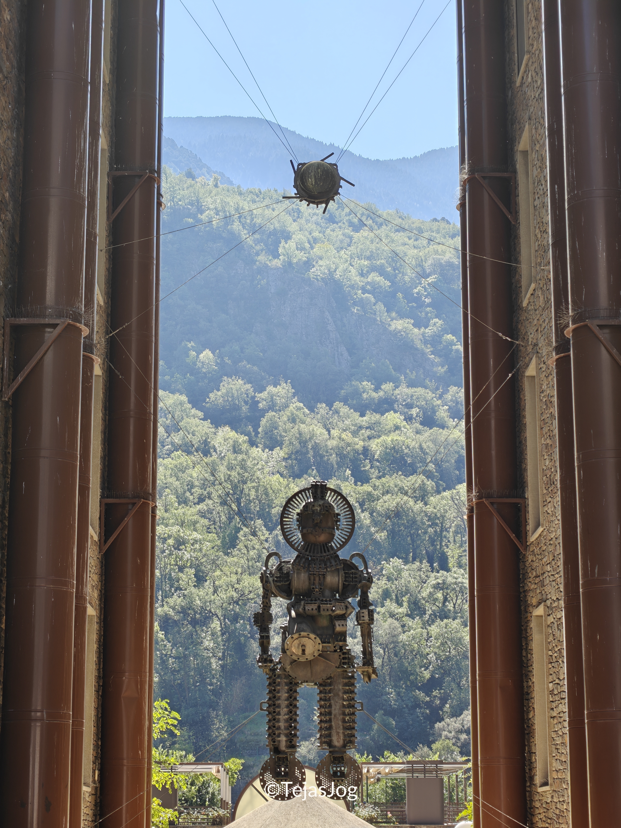 Robot en suspensió - Prada Casadet