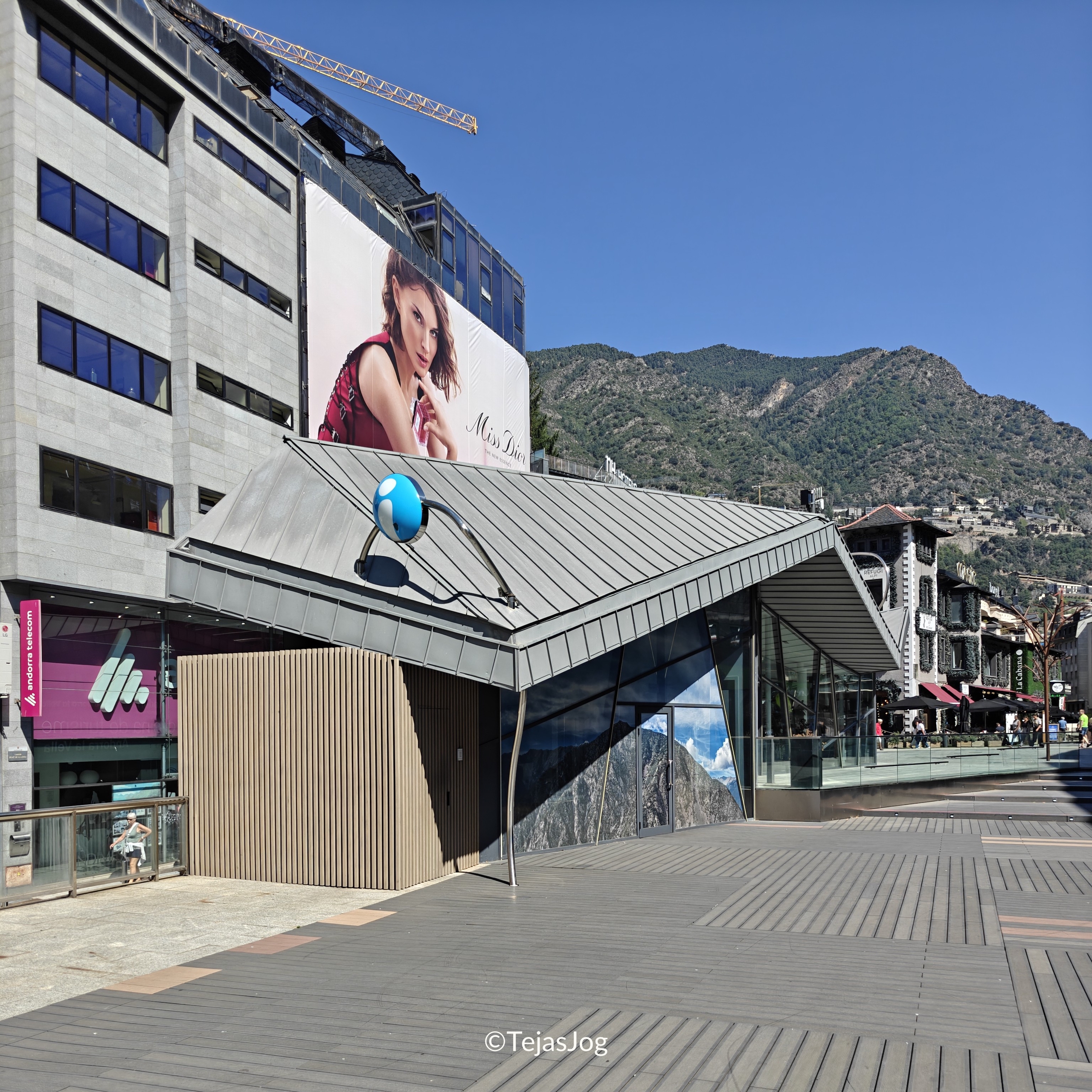 Tourist Office / Oficina de Turisme