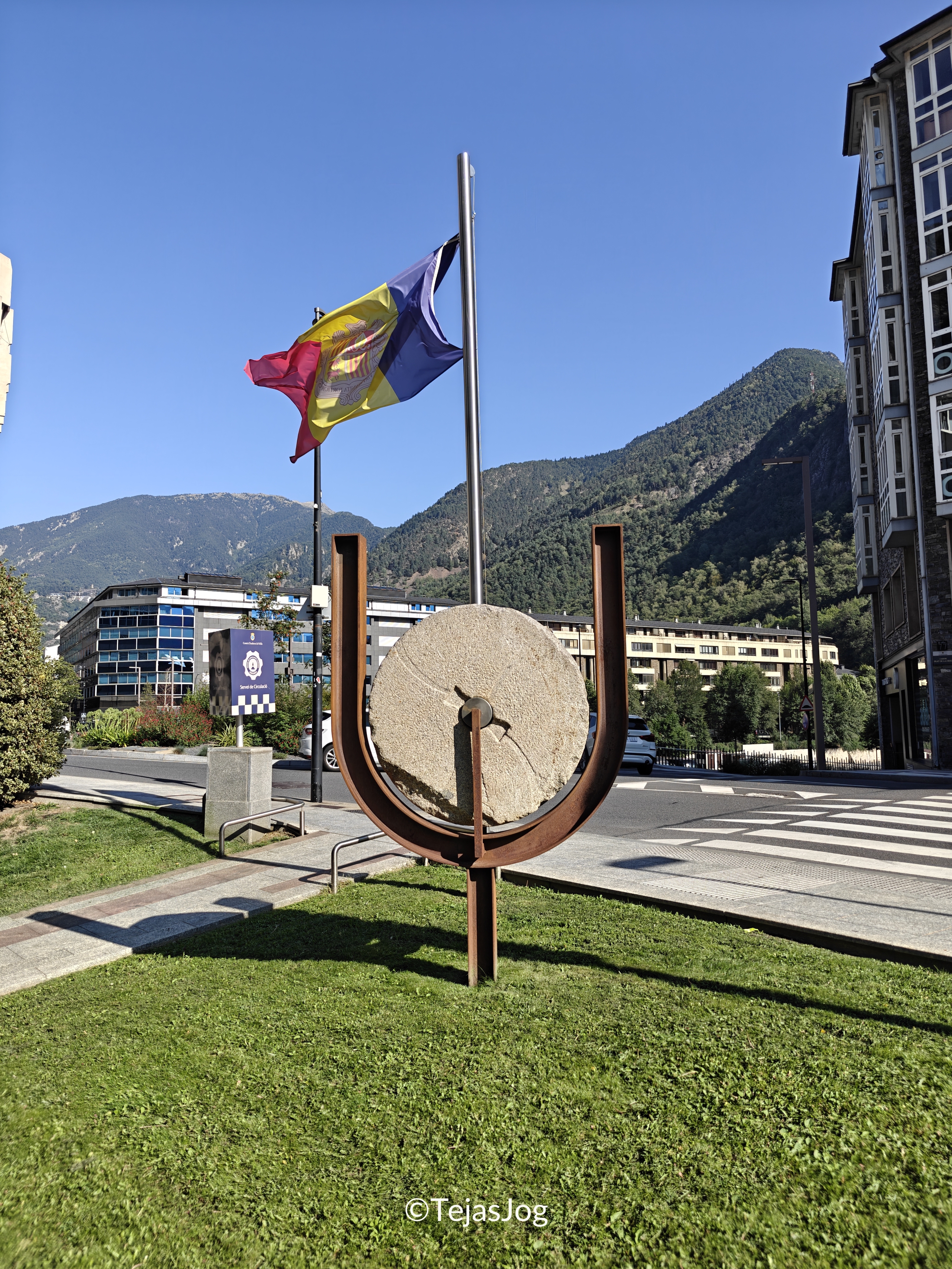 Plaza of the 7 Poets / Plaça dels 7 Poetes