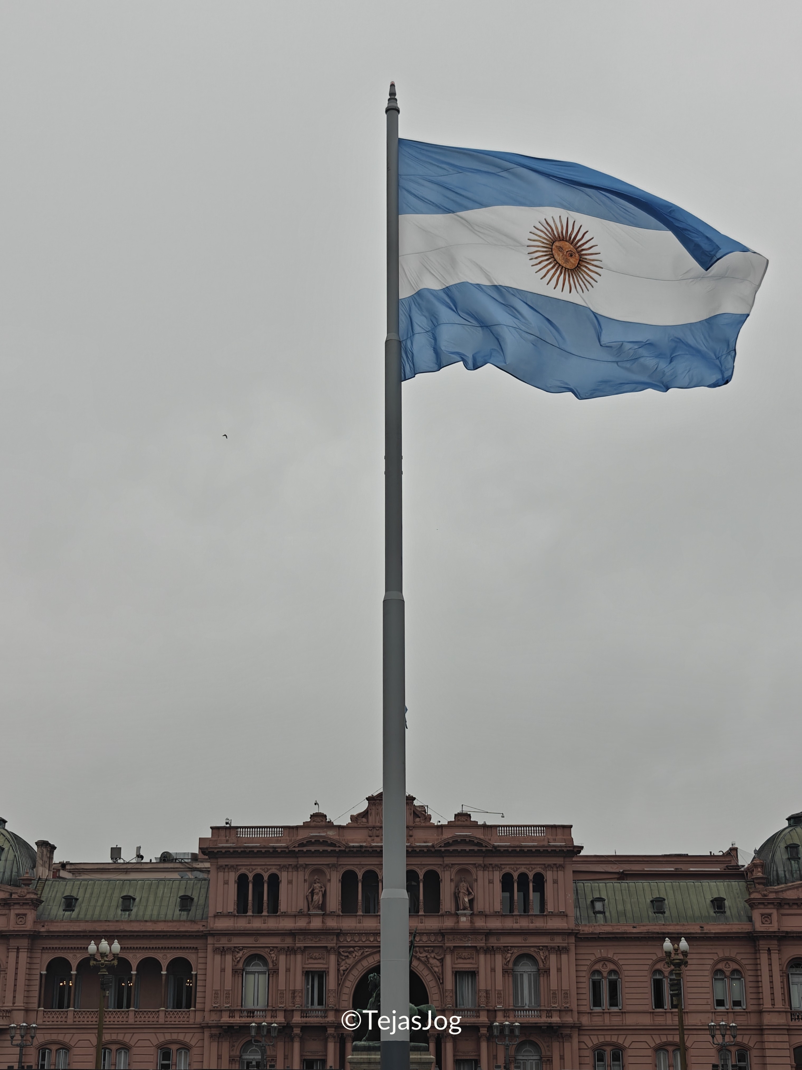 Flag of the Argentine Republic / Bandera de la República Argentina