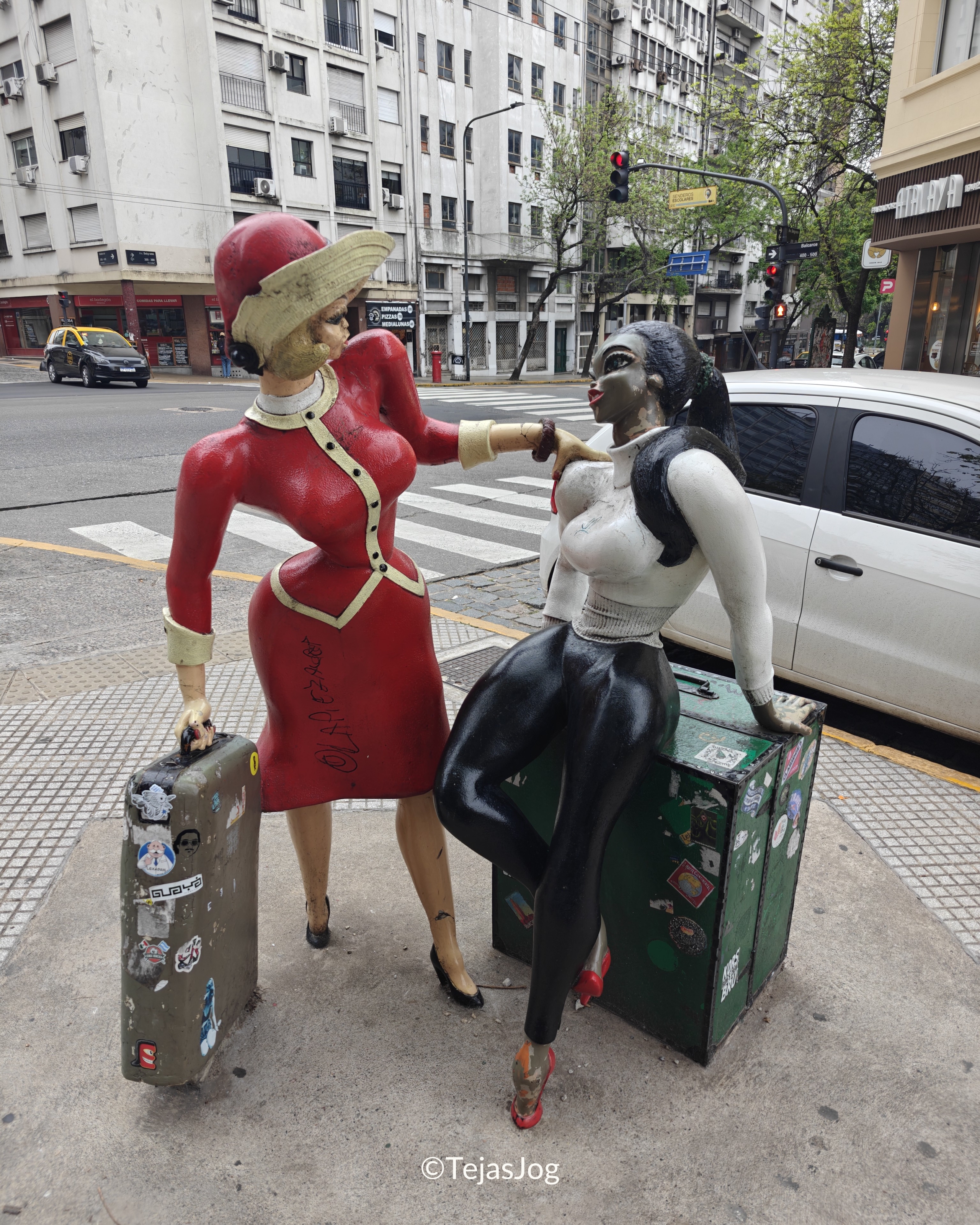 Chicas Divito - Paseo de la Historieta