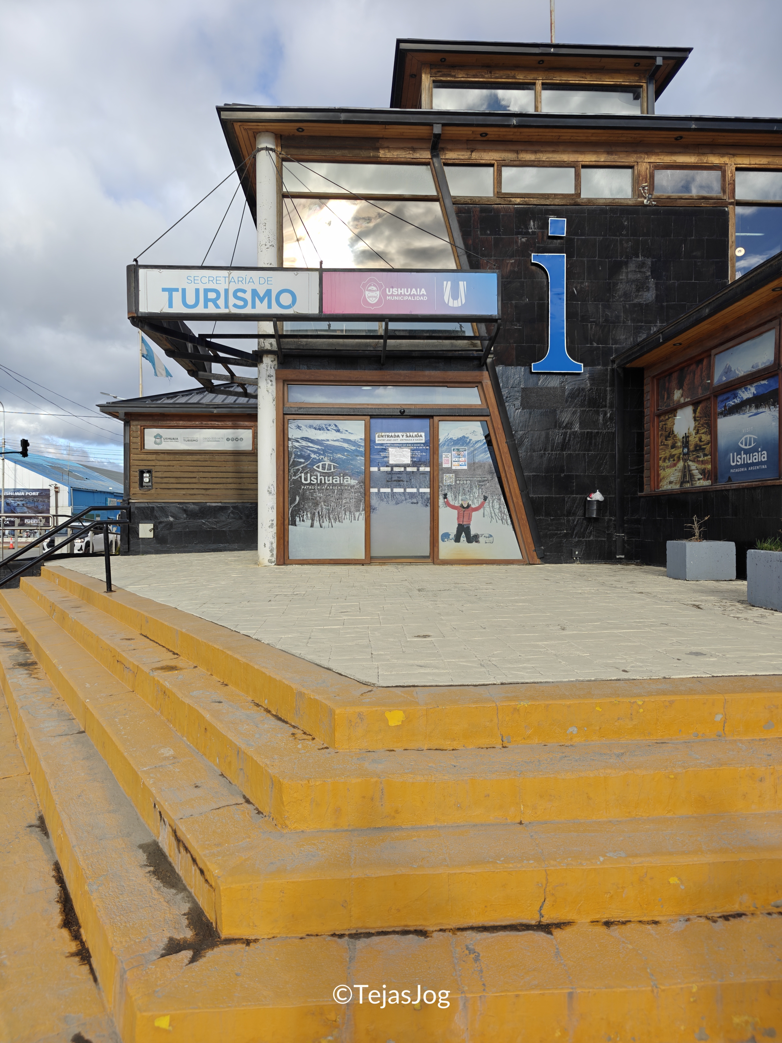 Tourist Information Center / Centro de Información Turística