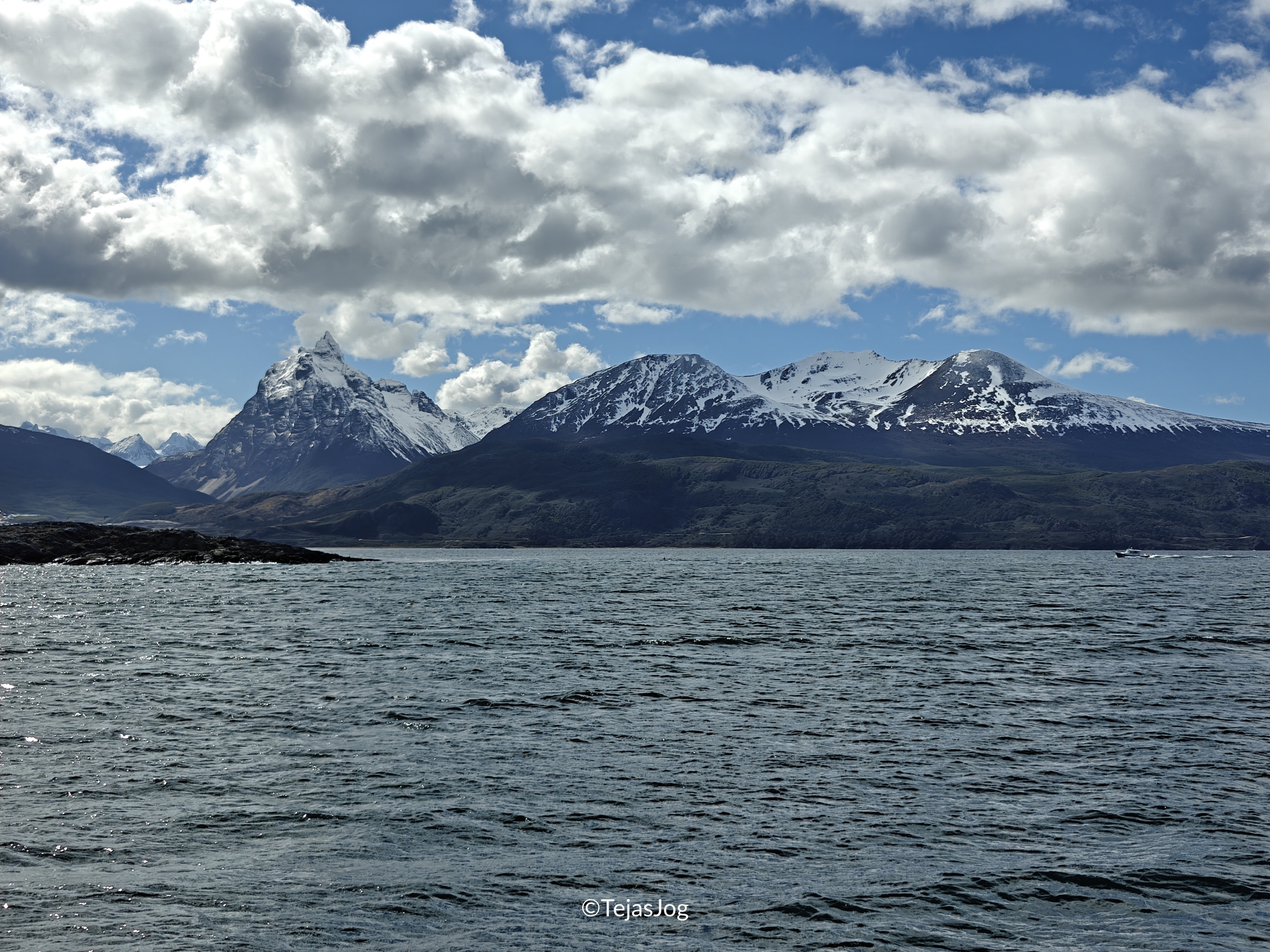 Approching Ushuaia