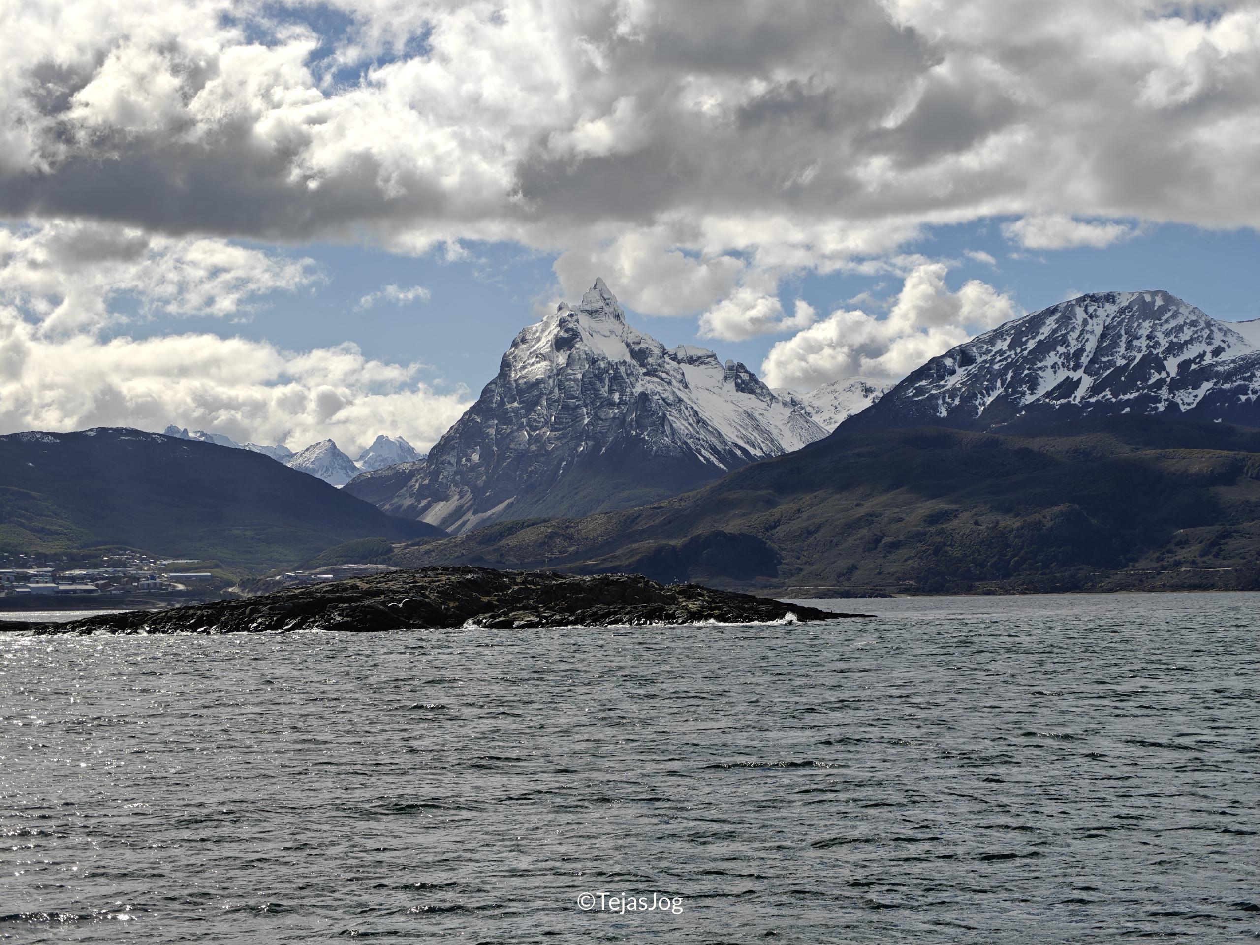 Approching Ushuaia Approching Ushuaia