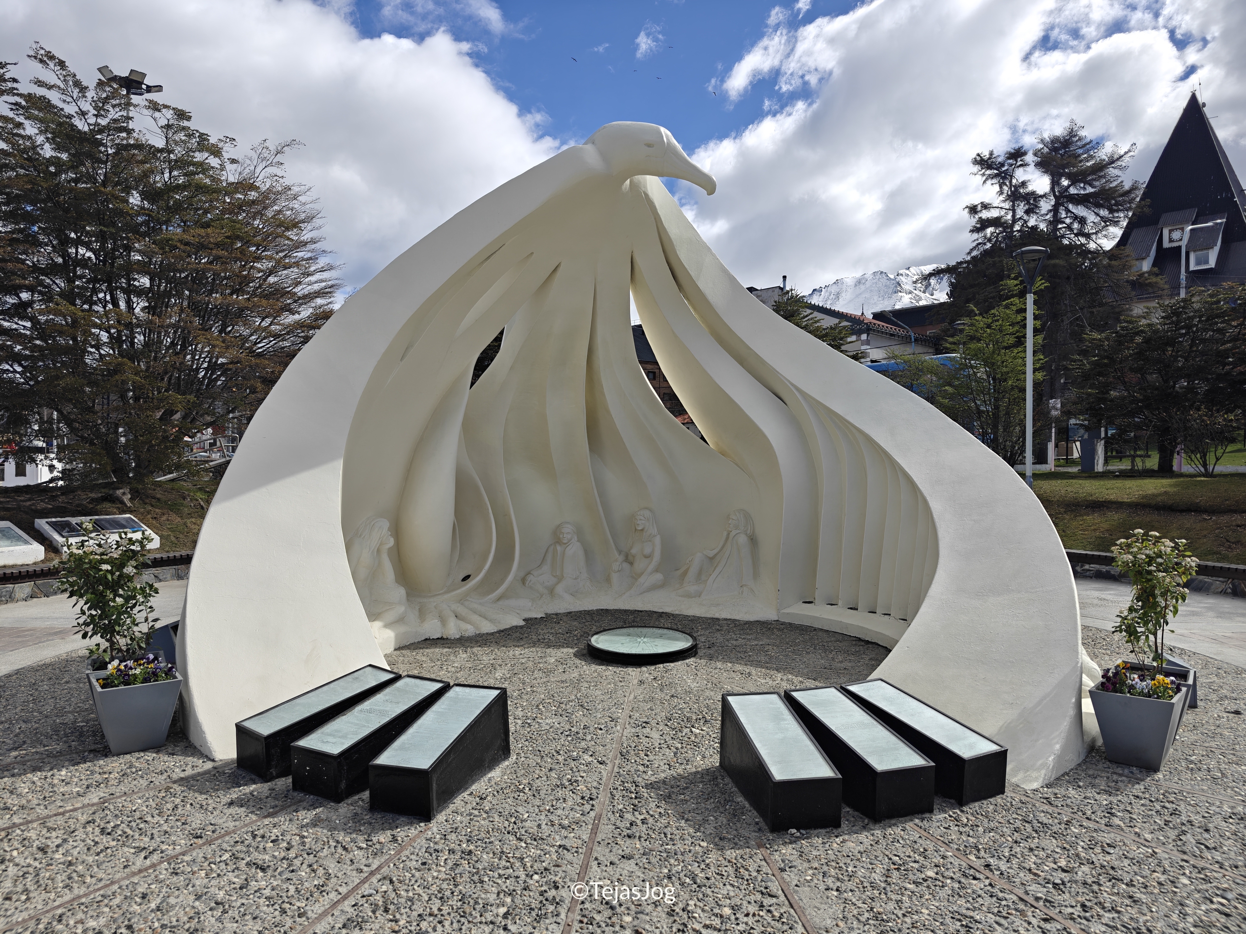 Monumento Antiguos Pobladores