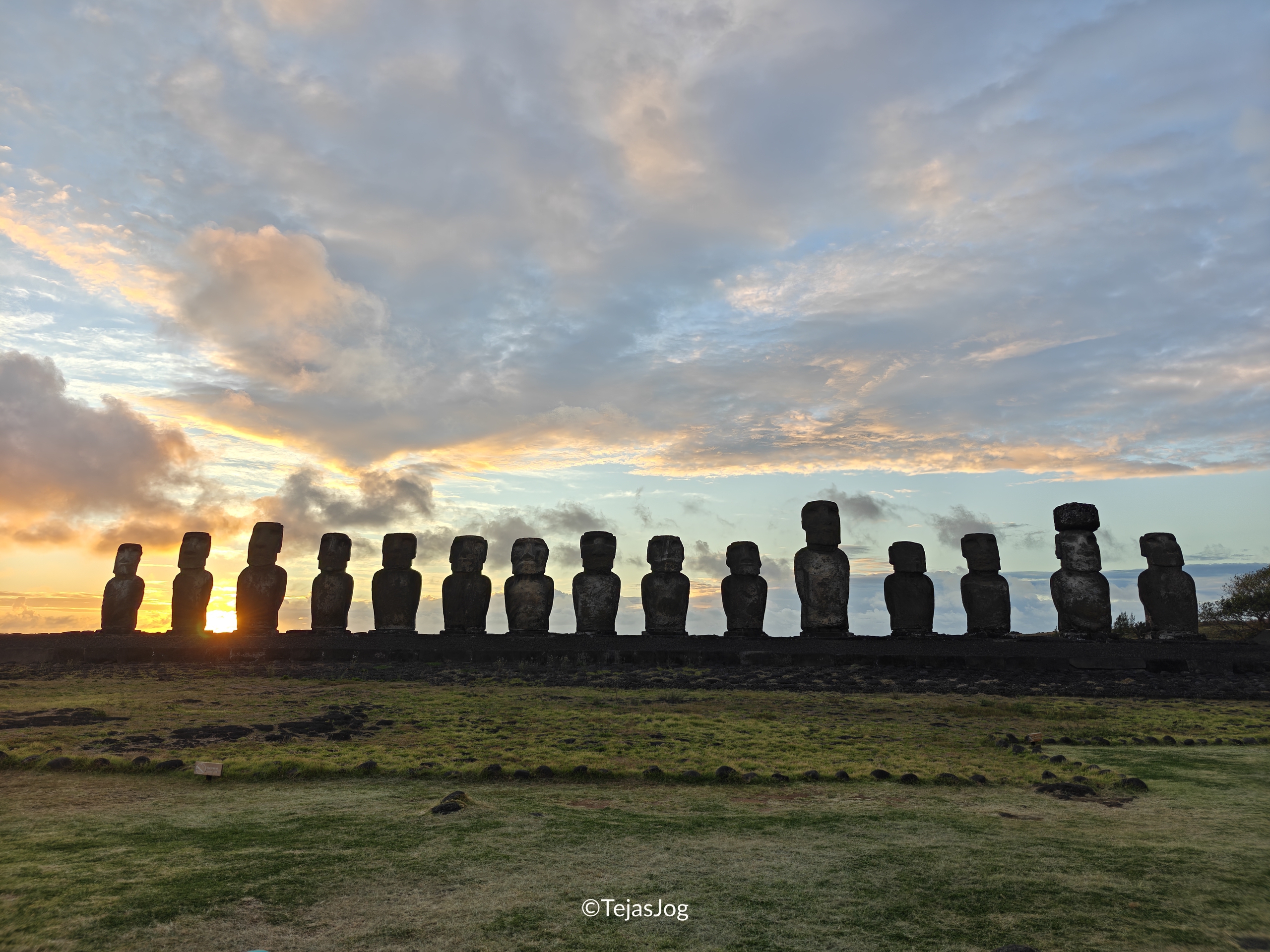 Sunrise at  Ahu Tongariki