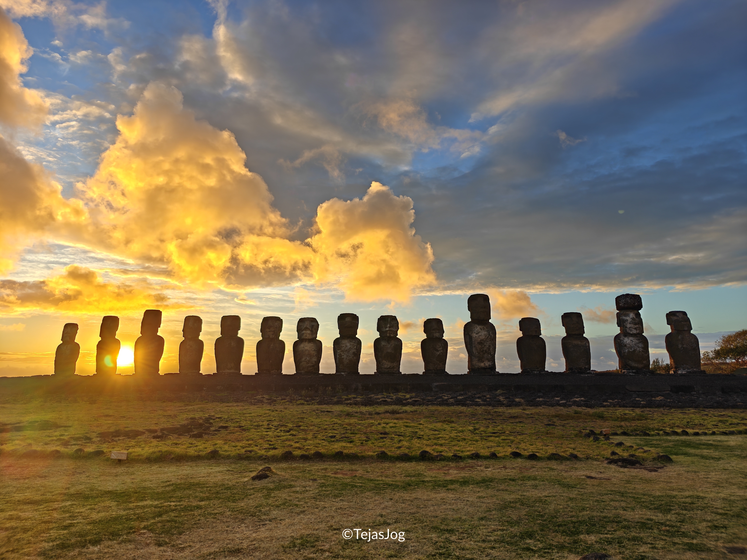 Sunrise at  Ahu Tongariki