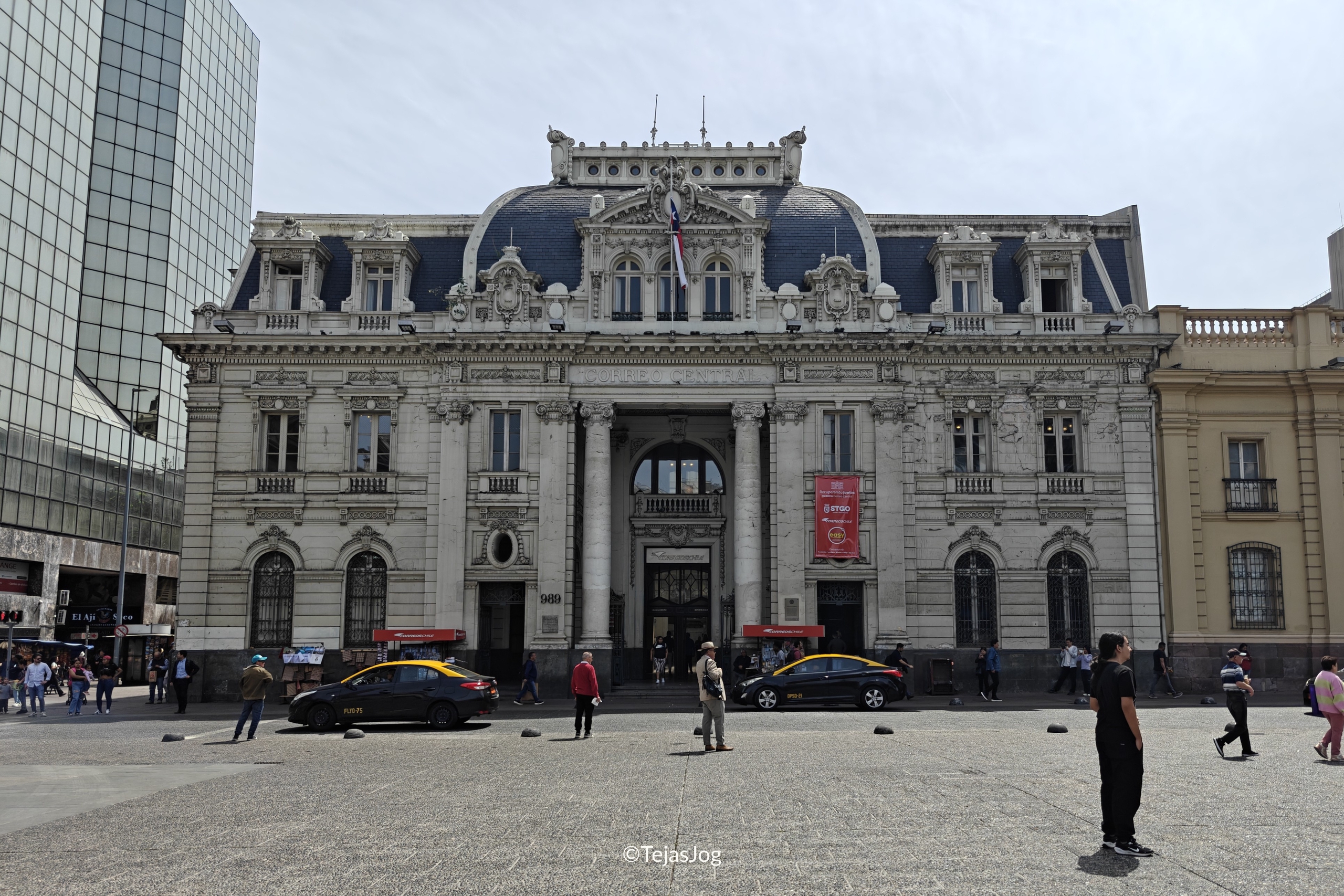 Edificio Correo Central / Correo Central Building