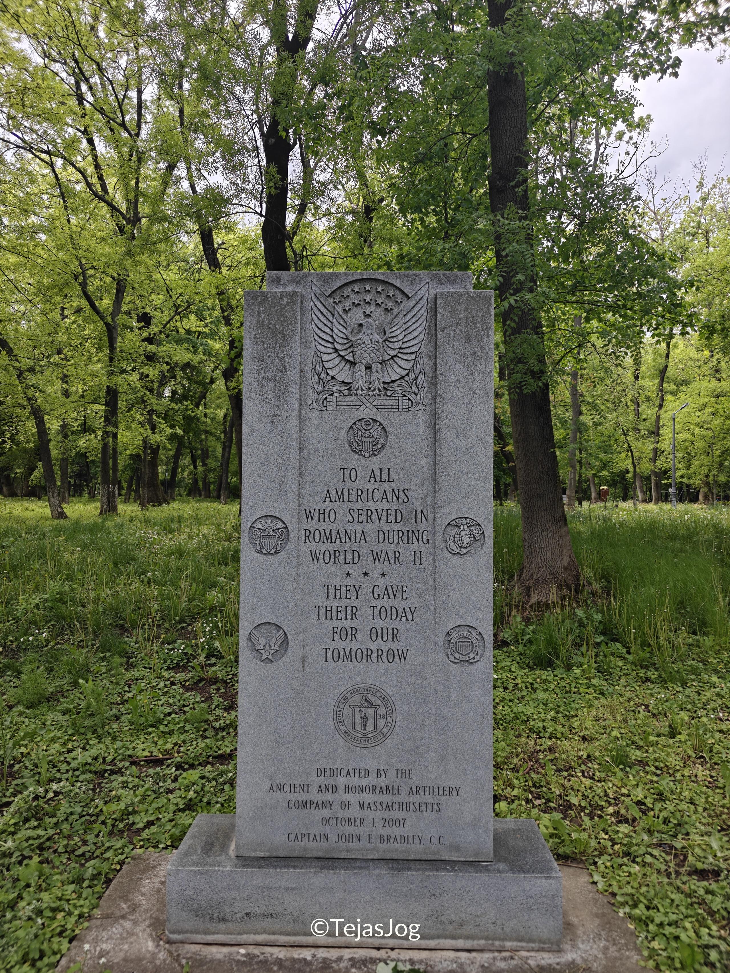 Monument to the American Heroes of the Second World War /  Monumentul Eroilor Americani din al doilea Război Mondial